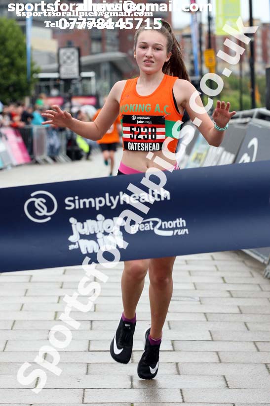 Simplyhealth Junior, 5k and Mini Great North Run. Photo: David T. Hewitson/Sports for All Pics